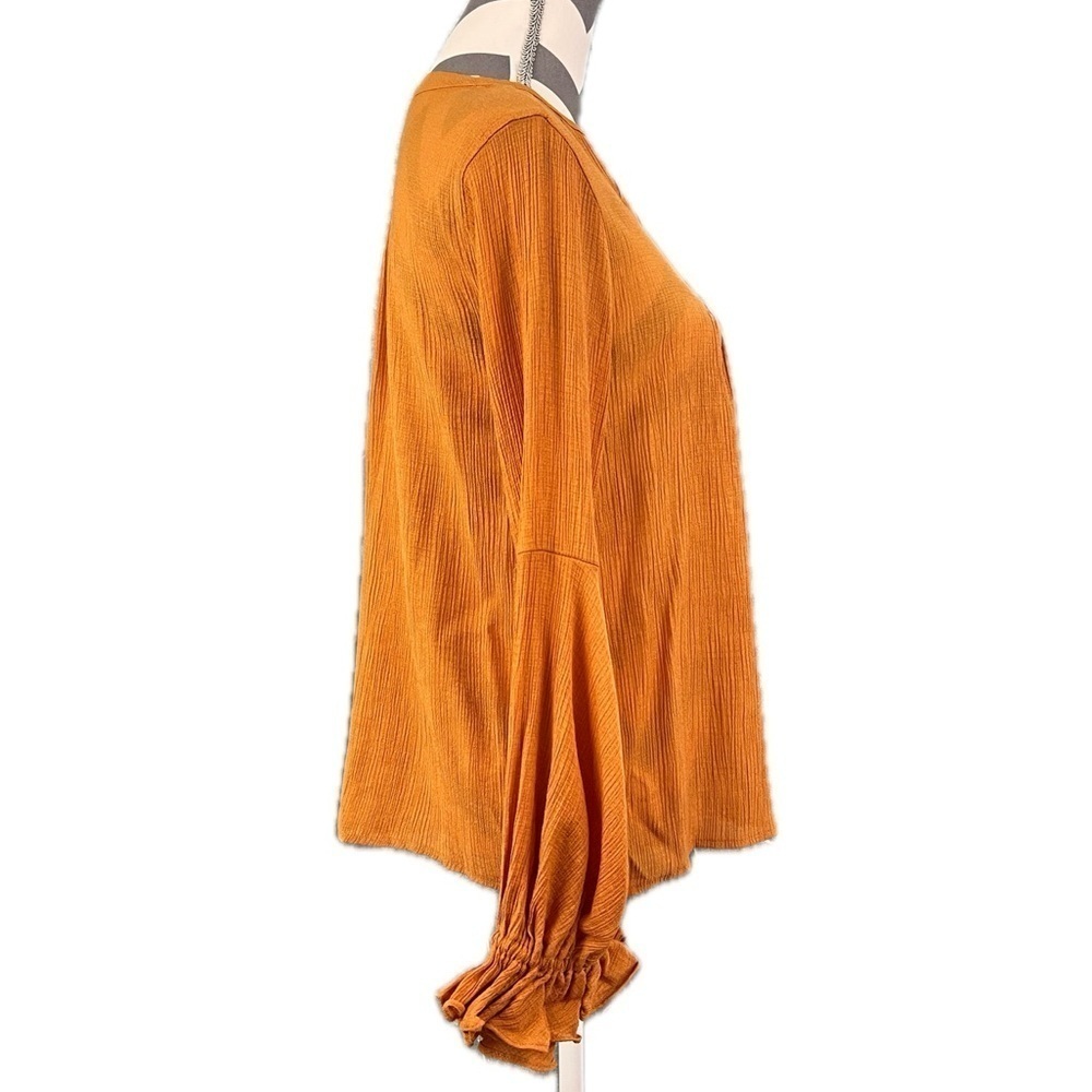 Flawless Santa Cruz Chic Shift Top in Golden Honey - Size M - Picture 8 of 10